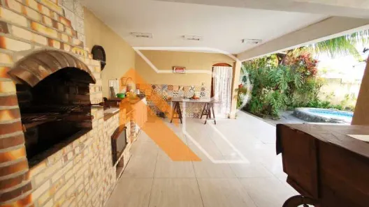 Casa com 6 Quartos à venda, 422m² no Camboinhas, Niterói
