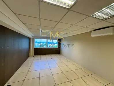 Ponto Comercial para alugar, 38m² no Lageadinho, Cotia