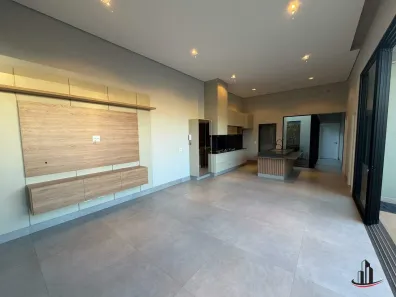 Casa de Condomínio com 3 Quartos à venda, 250m² no Beija-Flor II, Uberaba