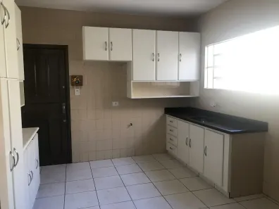 Casa com 4 Quartos à venda, 200m² no Jardim Estoril, Presidente Prudente