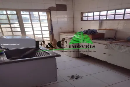 Sobrado com 3 Quartos à venda, 237m² no Jardim Nereide, Limeira