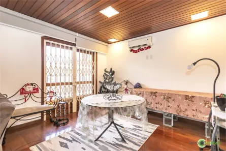 Apartamento com 4 Quartos à venda, 156m² no Vila Ipiranga, Porto Alegre