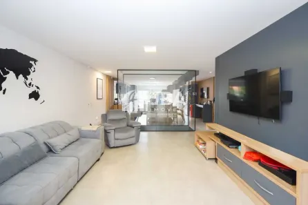 Sobrado com 3 Quartos à venda, 261m² no Bacacheri, Curitiba