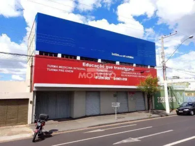 Prédio Comercial para alugar, 350m² no Santa Mônica, Uberlândia