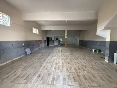 Galpão/Depósito/Armazém para alugar, 200m² no João Aranha, Paulínia