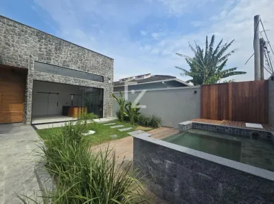 Casa com 3 Quartos à venda, 250m² no Vargem Pequena, Rio de Janeiro
