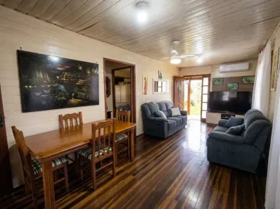 Casa com 2 Quartos à venda, 150m² no Hípica, Porto Alegre