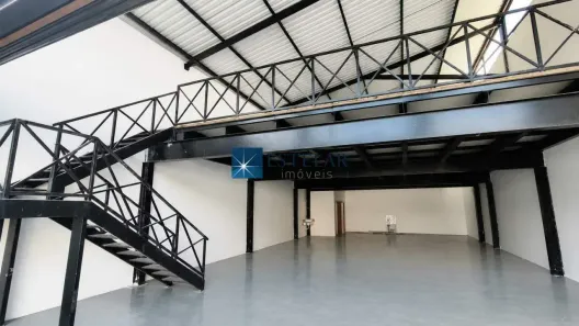 Galpão/Depósito/Armazém para alugar, 370m² no Vila Mogilar, Mogi das Cruzes