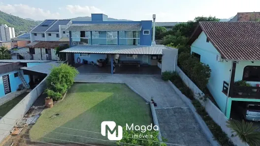 Casa com 3 Quartos à venda, 258m² no Velha Central, Blumenau
