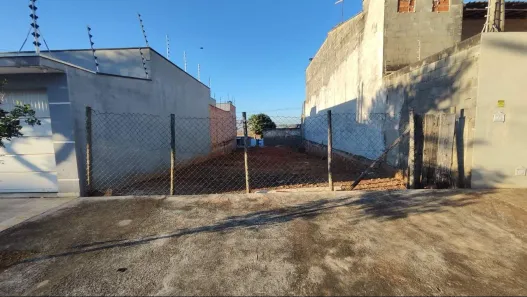 Lote/Terreno à venda, 200m² no Parque Pompeu, Limeira