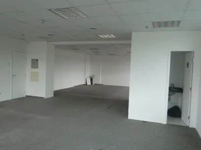 Sala Comercial para alugar, 124m² no Chácara Santo Antônio (Zona Sul), São Paulo