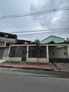 Casa com 5 Quartos à venda, 265m² no Conjunto Carapina I, Serra