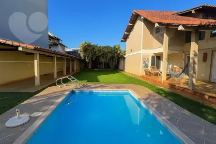 Casa com 6 Quartos à venda, 540m² no Itaipu, Niterói