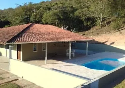 Fazenda/Sítio com 3 Quartos à venda, 250m² no Jardim Colônia, Jacareí