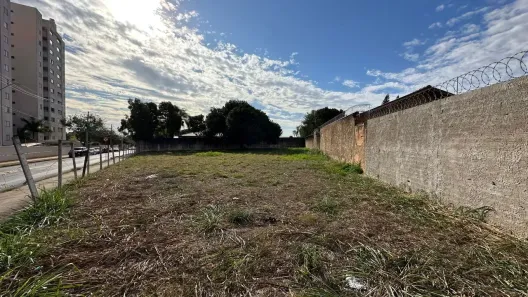 Lote/Terreno à venda, 1750m² no Parque Santa Cecília, Piracicaba