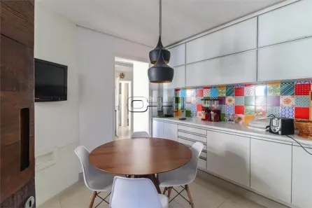Apartamento com 3 Quartos à venda, 204m² no Jardim das Bandeiras, São Paulo