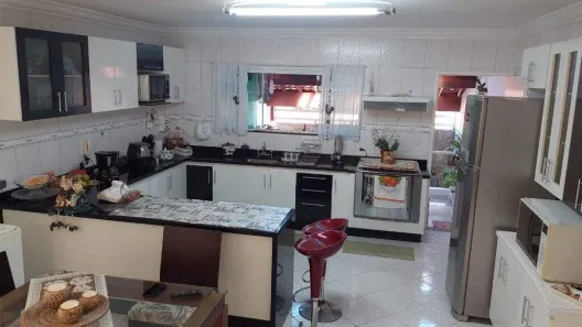 Sobrado com 4 Quartos à venda, 233m² no Vila Assunção, Santo André