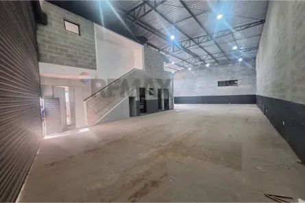 Galpão/Depósito/Armazém para alugar, 370m² no Jardim Santa Fe, Bom Jesus dos Perdões