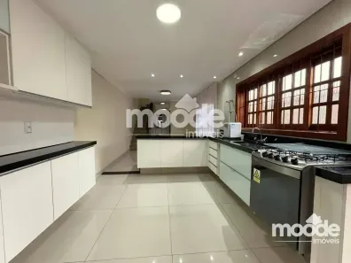 Sobrado com 3 Quartos à venda, 180m² no Jardim Ester Yolanda, São Paulo