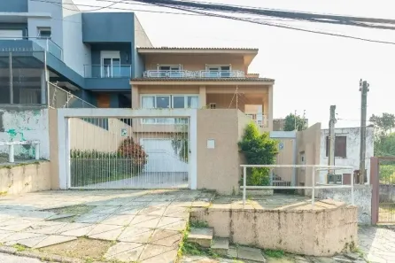 Casa com 3 Quartos para alugar, 317m² no Santo Antônio, Porto Alegre
