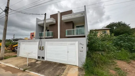 Casa com 2 Quartos à venda, 95m² no Lagoa, Macaé