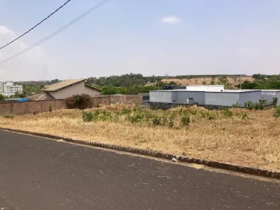 Lote/Terreno à venda, 750m² no Shopping Park, Uberlândia