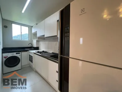 Apartamento com 2 Quartos para alugar, 48m² no Espinheiros, Itajaí