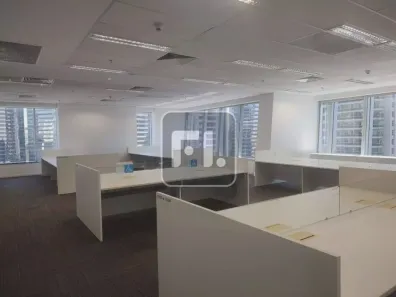 Sala Comercial para alugar, 883m² no Vila São Francisco (Zona Sul), São Paulo