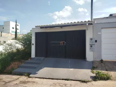 Casa com 3 Quartos para alugar, 70m² no Guarda-Mor, São João Del Rei