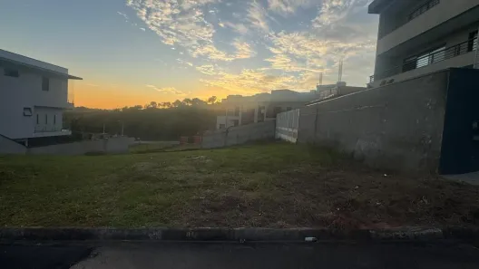 Lote/Terreno à venda, 360m² no Jardim dos Pinheiros, Atibaia