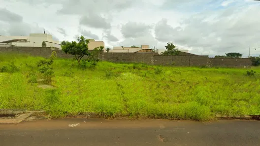 Lote/Terreno à venda, 250m² no Granada, Uberlândia
