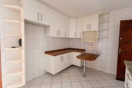 Casa com 2 Quartos para alugar, 95m² no Vila Pereira Barreto, São Paulo