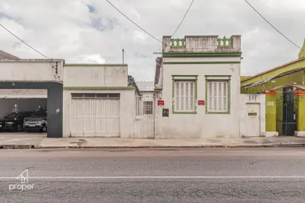 Imóvel Comercial com 4 Quartos para alugar, 382m² no Centro, Pelotas