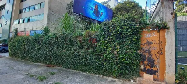 Lote/Terreno à venda, 726m² no Estoril, Belo Horizonte
