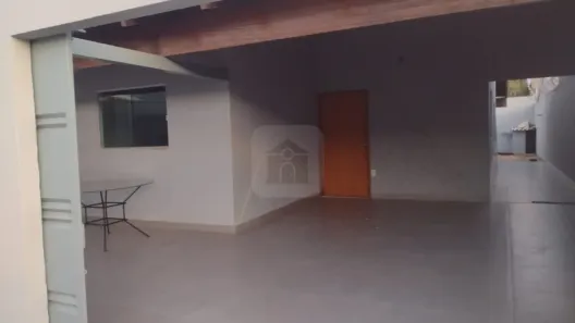 Casa com 3 Quartos à venda, 160m² no Jardim Holanda, Uberlândia