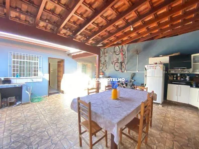 Casa com 2 Quartos à venda, 121m² no Pompéia, Piracicaba
