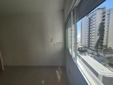 Apartamento com 2 Quartos para alugar, 60m² no Centro, Florianópolis