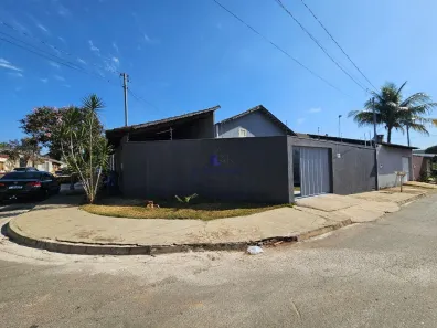 Casa com 4 Quartos à venda, 156m² no Residencial Center Ville, Goiânia