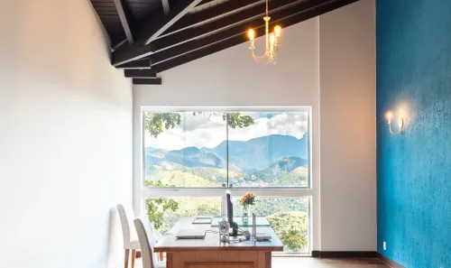 Casa com 5 Quartos à venda, 1060m² no Samambaia, Petrópolis
