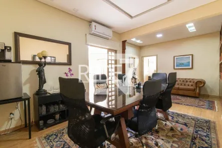 Casa com 5 Quartos à venda, 304m² no Cambuí, Campinas