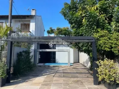 Casa com 2 Quartos para alugar, 152m² no Hípica, Porto Alegre