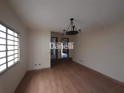 Casa com 3 Quartos à venda, 210m² no Centro, Taubaté