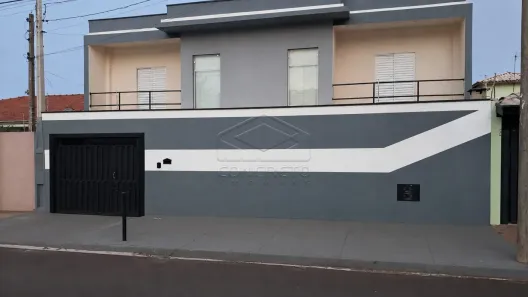 Sobrado com 2 Quartos para alugar, 130m² no Jardim Cambuí, Botucatu