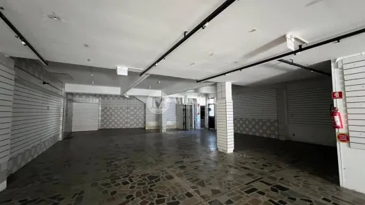 Ponto Comercial para alugar, 241m² no Centro, Itajaí