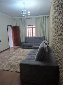 Casa com 3 Quartos à venda, 198m² no Santo Antônio, Osasco