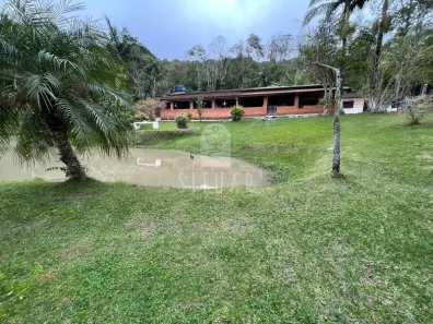 Fazenda/Sítio com 5 Quartos à venda, 13000m² no , Juquitiba