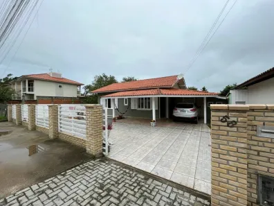 Casa com 2 Quartos à venda, 150m² no São João do Rio Vermelho, Florianópolis