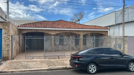 Imóvel Comercial com 4 Quartos para alugar, 150m² no Centro, Guapiaçu