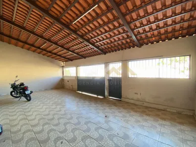 Casa com 4 Quartos à venda, 77m² no Das Oliveiras, Divinópolis