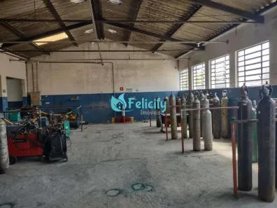 Galpão/Depósito/Armazém com 2 Quartos para alugar, 650m² no Jardim Santa Mônica, São Paulo
